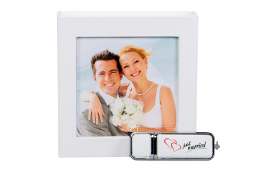 Hochzeit USB-Stick "Just Married" mit USB-Box. Verschiedene Farben